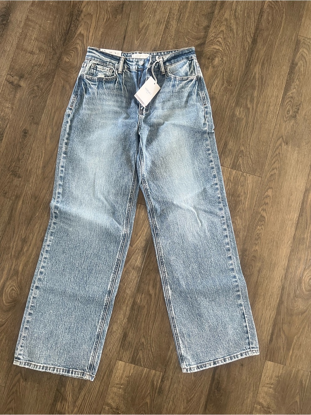 Light Wash Vervet Straight Leg Jeans